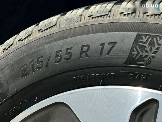 Киа Niro, объемом двигателя 0 л и пробегом 112 тыс. км за 17715 $, фото 22 на Automoto.ua