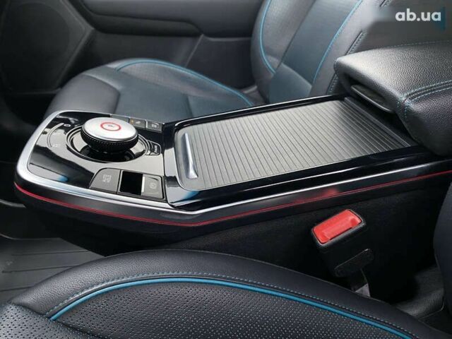Киа Niro, объемом двигателя 0 л и пробегом 79 тыс. км за 18200 $, фото 3 на Automoto.ua