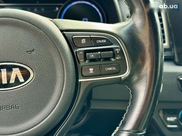 Киа Niro, объемом двигателя 0 л и пробегом 146 тыс. км за 14500 $, фото 21 на Automoto.ua