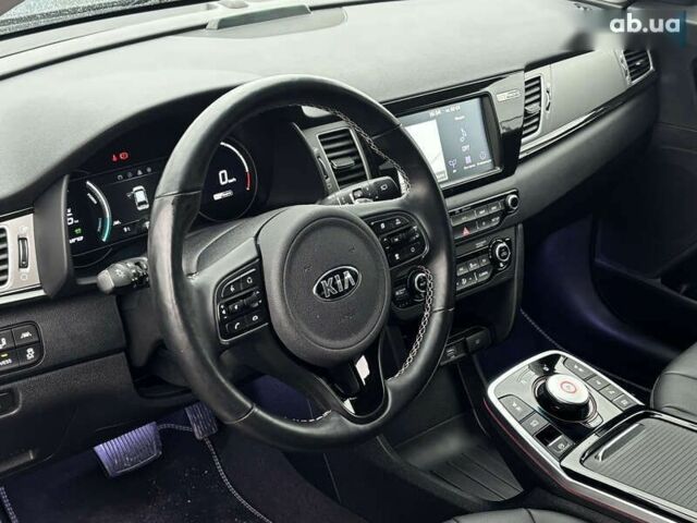 Киа Niro, объемом двигателя 0 л и пробегом 106 тыс. км за 17850 $, фото 16 на Automoto.ua