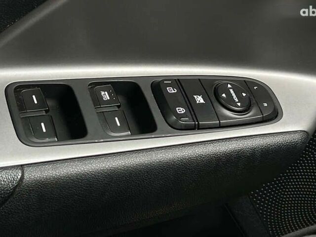 Киа Niro 2019 в Львове на Automoto.ua Киа Niro, объемом двигателя 0 л и пробегом 91 тыс. км за 17999 $, фото 21 на Automoto.ua