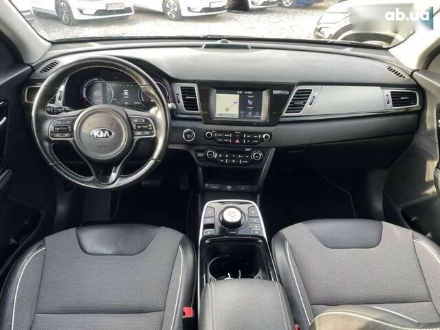 Киа Niro, объемом двигателя 0 л и пробегом 108 тыс. км за 16900 $, фото 9 на Automoto.ua
