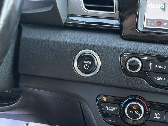 Киа Niro, объемом двигателя 0 л и пробегом 207 тыс. км за 16900 $, фото 15 на Automoto.ua