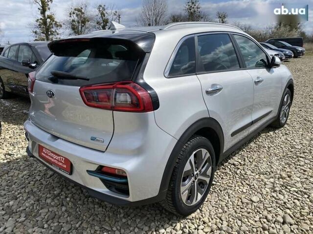 Киа Niro, объемом двигателя 0 л и пробегом 128 тыс. км за 17900 $, фото 12 на Automoto.ua