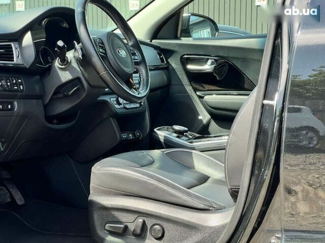 Киа Niro, объемом двигателя 0 л и пробегом 112 тыс. км за 17715 $, фото 25 на Automoto.ua