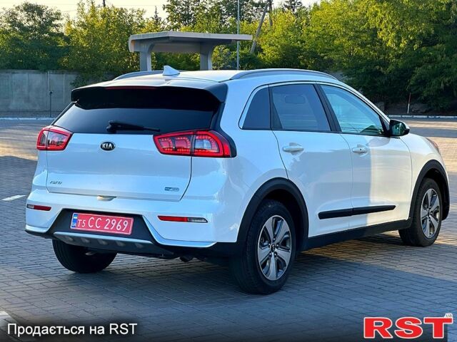 Киа Niro 2019 в Запорожье на Automoto.ua Киа Niro, объемом двигателя 1.6 л и пробегом 102 тыс. км за 15500 $, фото 3 на Automoto.ua