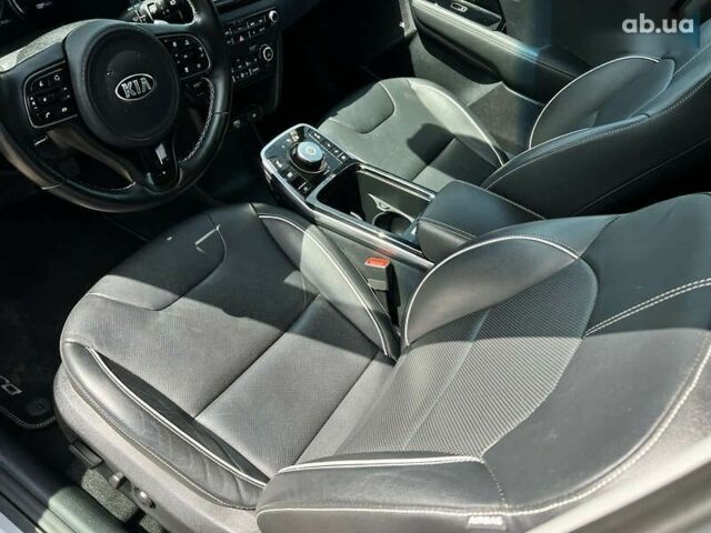 Киа Niro, объемом двигателя 0 л и пробегом 112 тыс. км за 17715 $, фото 29 на Automoto.ua