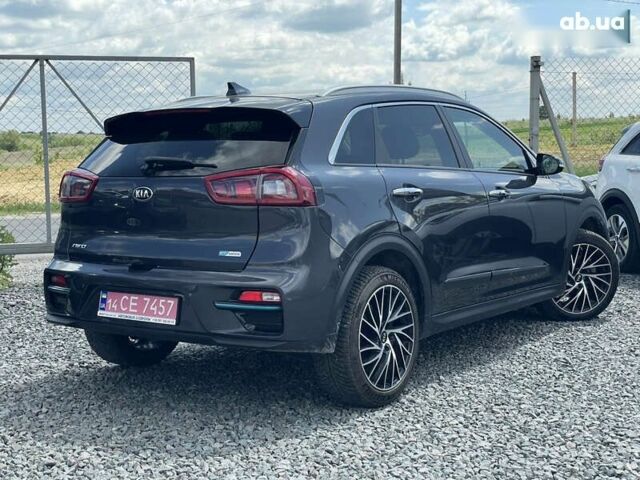 Киа Niro, объемом двигателя 0 л и пробегом 122 тыс. км за 18200 $, фото 6 на Automoto.ua