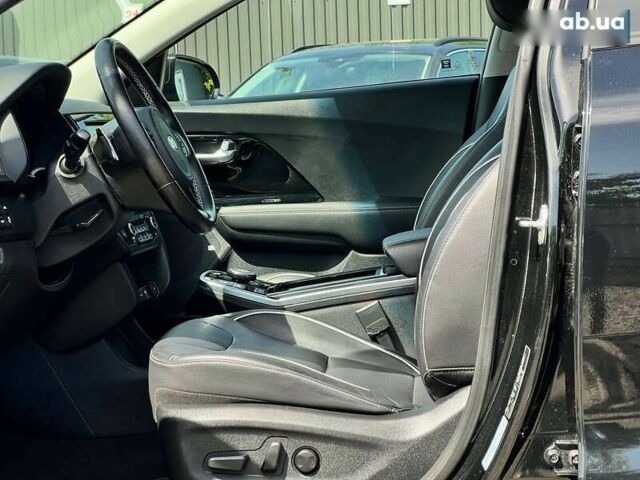 Киа Niro, объемом двигателя 0 л и пробегом 112 тыс. км за 17715 $, фото 26 на Automoto.ua