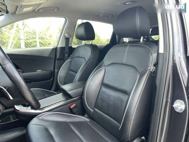 Киа Niro, объемом двигателя 0 л и пробегом 122 тыс. км за 18200 $, фото 29 на Automoto.ua