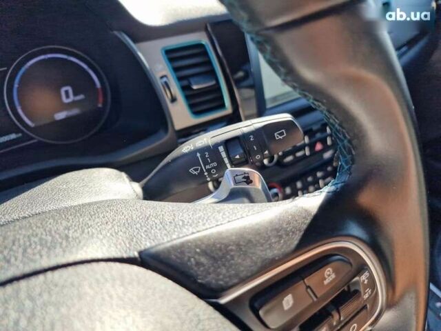 Киа Niro, объемом двигателя 0 л и пробегом 120 тыс. км за 18600 $, фото 26 на Automoto.ua