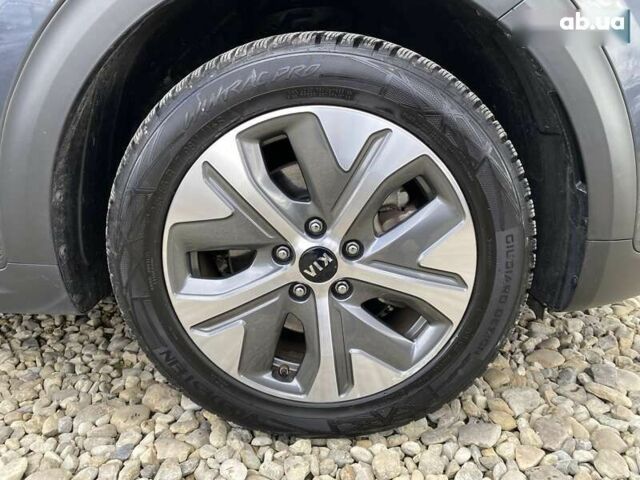 Киа Niro, объемом двигателя 0 л и пробегом 108 тыс. км за 18600 $, фото 21 на Automoto.ua