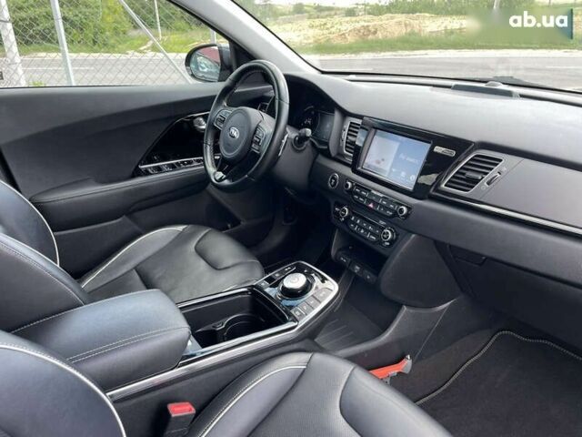 Киа Niro, объемом двигателя 0 л и пробегом 122 тыс. км за 18200 $, фото 22 на Automoto.ua