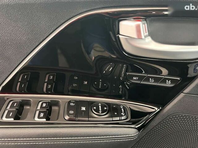 Киа Niro, объемом двигателя 0 л и пробегом 87 тыс. км за 18950 $, фото 11 на Automoto.ua