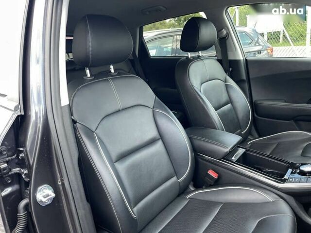 Киа Niro, объемом двигателя 0 л и пробегом 122 тыс. км за 18200 $, фото 21 на Automoto.ua