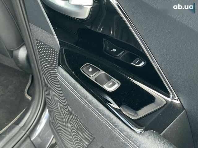 Киа Niro, объемом двигателя 0 л и пробегом 122 тыс. км за 18200 $, фото 10 на Automoto.ua