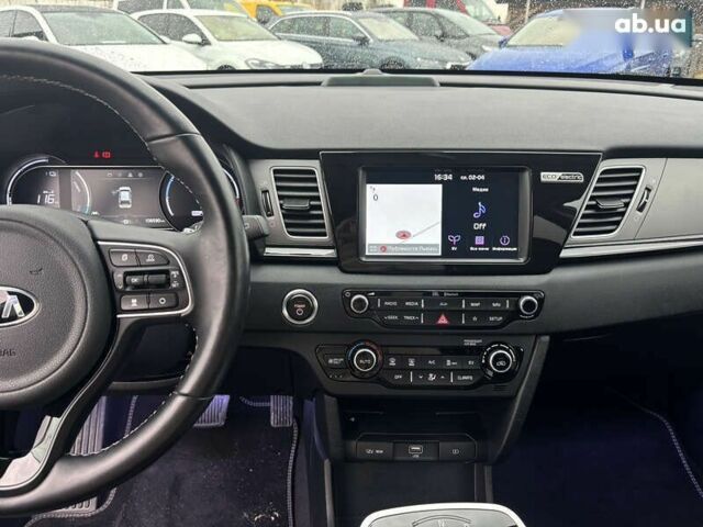 Киа Niro, объемом двигателя 0 л и пробегом 106 тыс. км за 17850 $, фото 21 на Automoto.ua