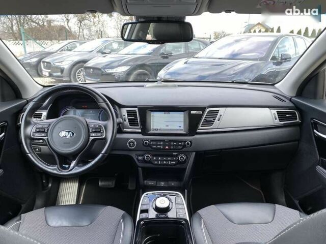 Киа Niro, объемом двигателя 0 л и пробегом 128 тыс. км за 17900 $, фото 21 на Automoto.ua