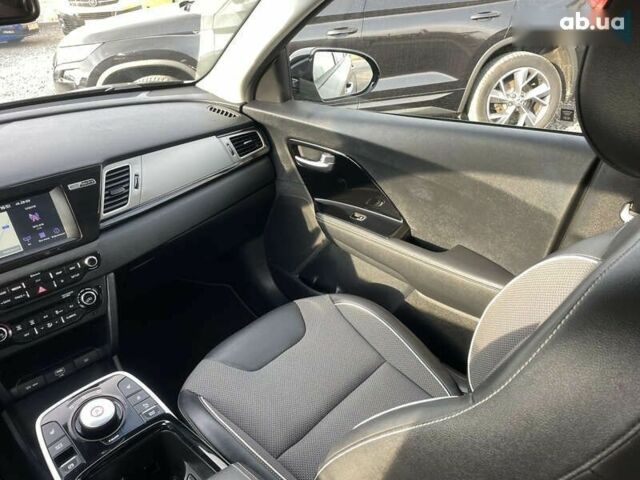 Киа Niro, объемом двигателя 0 л и пробегом 108 тыс. км за 16900 $, фото 10 на Automoto.ua