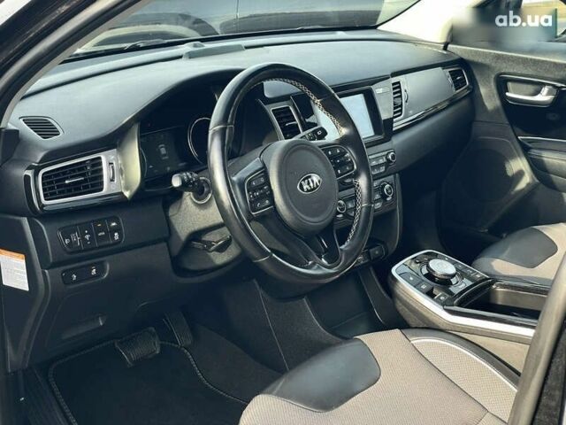 Киа Niro, объемом двигателя 0 л и пробегом 108 тыс. км за 16900 $, фото 18 на Automoto.ua