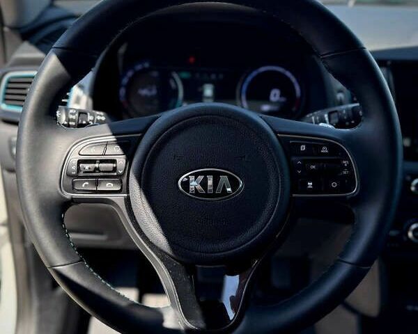 Киа Niro, объемом двигателя 0 л и пробегом 114 тыс. км за 17750 $, фото 24 на Automoto.ua