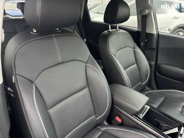 Киа Niro, объемом двигателя 0 л и пробегом 106 тыс. км за 17850 $, фото 19 на Automoto.ua