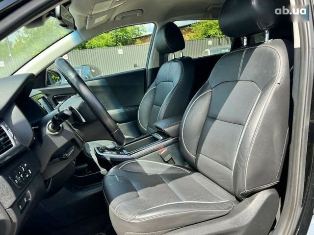 Киа Niro, объемом двигателя 0 л и пробегом 112 тыс. км за 17715 $, фото 27 на Automoto.ua
