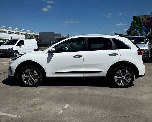 Киа Niro, объемом двигателя 0 л и пробегом 114 тыс. км за 17750 $, фото 5 на Automoto.ua