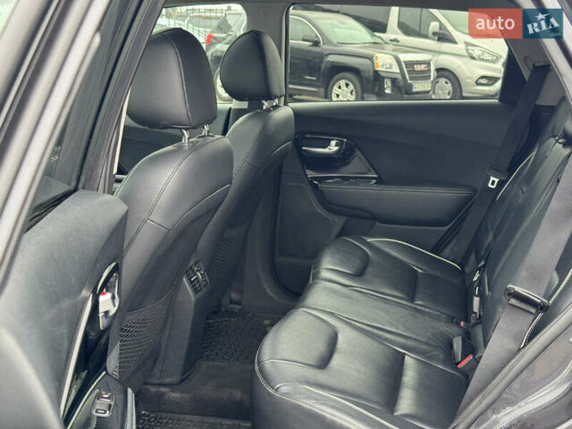 Киа Niro, объемом двигателя 0 л и пробегом 162 тыс. км за 16700 $, фото 4 на Automoto.ua