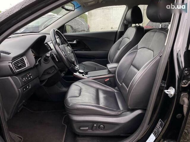 Киа Niro, объемом двигателя 0 л и пробегом 127 тыс. км за 18200 $, фото 19 на Automoto.ua