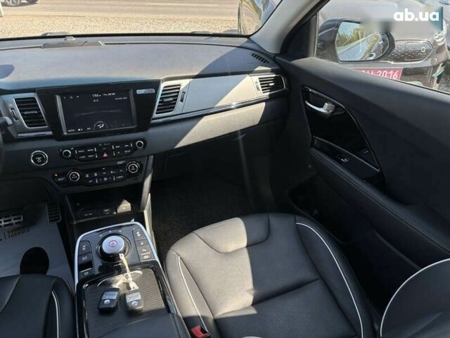 Киа Niro, объемом двигателя 0 л и пробегом 207 тыс. км за 16900 $, фото 28 на Automoto.ua