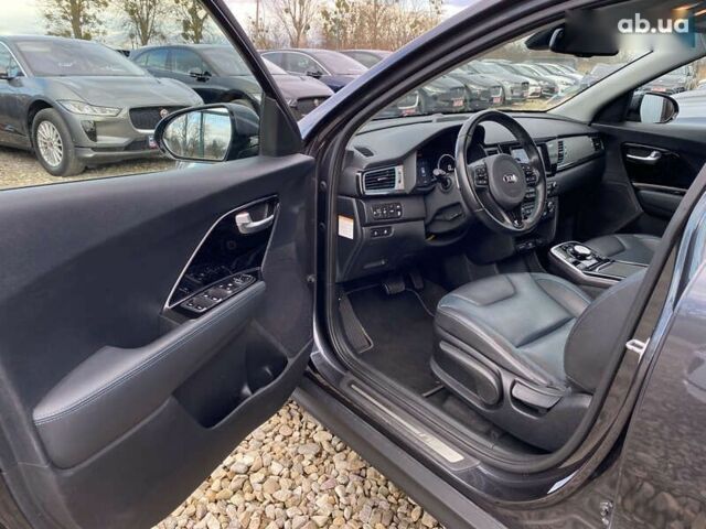 Киа Niro, объемом двигателя 0 л и пробегом 79 тыс. км за 18700 $, фото 26 на Automoto.ua