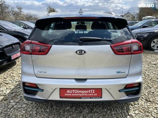 Киа Niro, объемом двигателя 0 л и пробегом 128 тыс. км за 17900 $, фото 11 на Automoto.ua