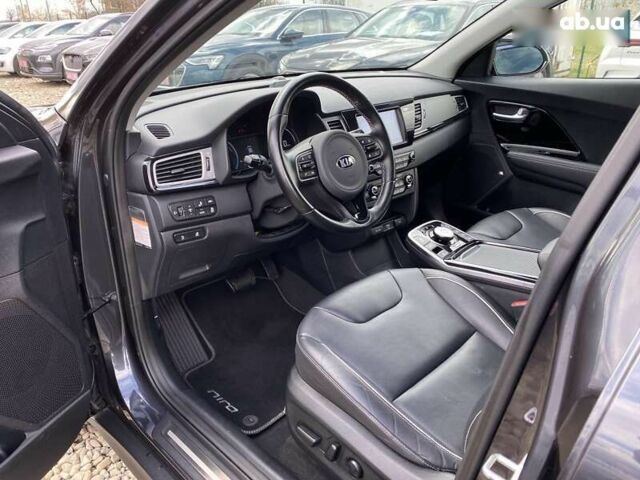 Киа Niro, объемом двигателя 0 л и пробегом 108 тыс. км за 18600 $, фото 3 на Automoto.ua