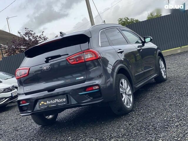 Киа Niro 2019 в Луцке на Automoto.ua Киа Niro, объемом двигателя 0 л и пробегом 119 тыс. км за 17950 $, фото 29 на Automoto.ua