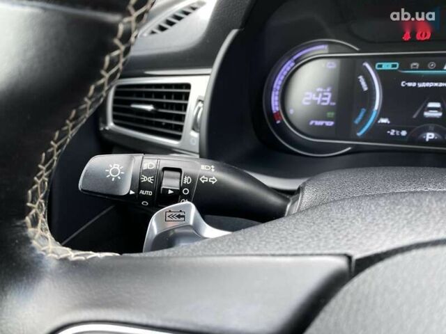 Киа Niro, объемом двигателя 0 л и пробегом 128 тыс. км за 17900 $, фото 24 на Automoto.ua