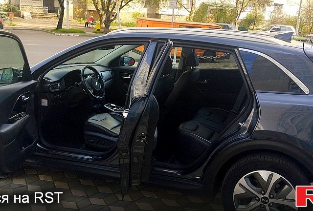 Кіа Niro 2019 у Одесі на Automoto.ua Кіа Niro, об'ємом двигуна 0.15 л та пробігом 140 тис. км за 18000 $, фото 5 на Automoto.ua