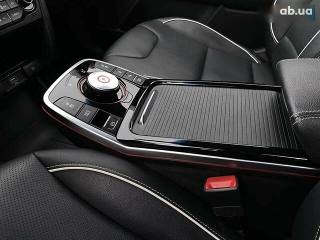 Кіа Niro, об'ємом двигуна 0 л та пробігом 89 тис. км за 19400 $, фото 7 на Automoto.ua