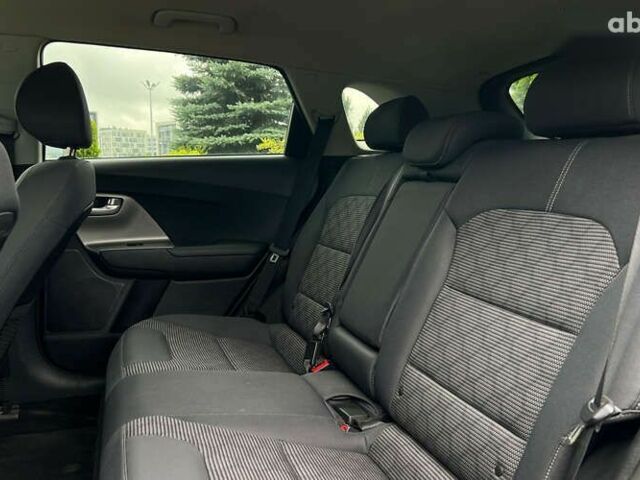 Киа Niro 2019 в Львове на Automoto.ua Киа Niro, объемом двигателя 0 л и пробегом 91 тыс. км за 17999 $, фото 9 на Automoto.ua