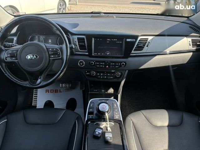 Киа Niro, объемом двигателя 0 л и пробегом 207 тыс. км за 16900 $, фото 26 на Automoto.ua