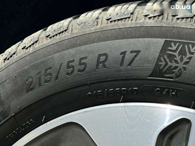 Кіа Niro, об'ємом двигуна 0 л та пробігом 112 тис. км за 17715 $, фото 22 на Automoto.ua