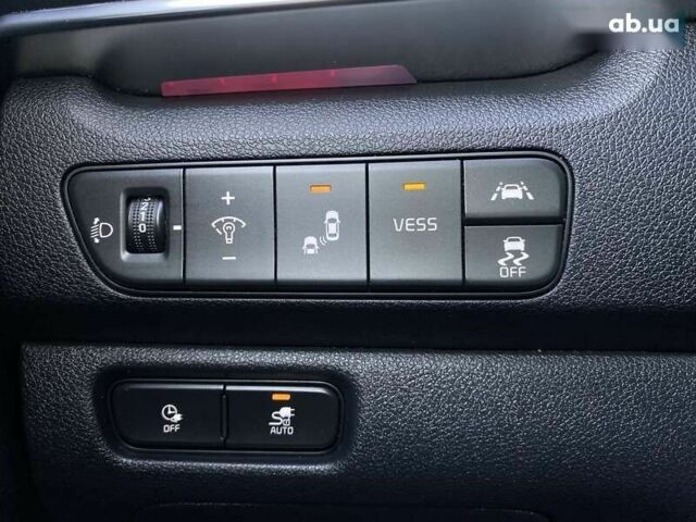 Кіа Niro, об'ємом двигуна 0 л та пробігом 83 тис. км за 23200 $, фото 5 на Automoto.ua