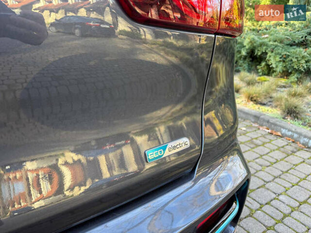 Кіа Niro, об'ємом двигуна 0 л та пробігом 141 тис. км за 18499 $, фото 16 на Automoto.ua