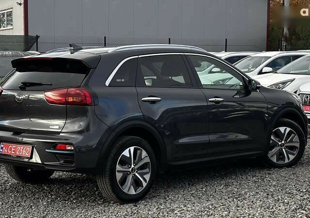 Кіа Niro, об'ємом двигуна 0 л та пробігом 112 тис. км за 19999 $, фото 9 на Automoto.ua