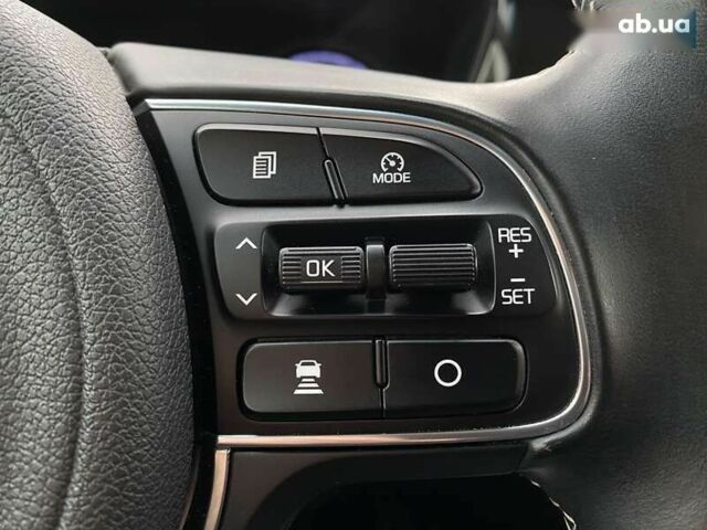 Кіа Niro, об'ємом двигуна 0 л та пробігом 123 тис. км за 20700 $, фото 4 на Automoto.ua