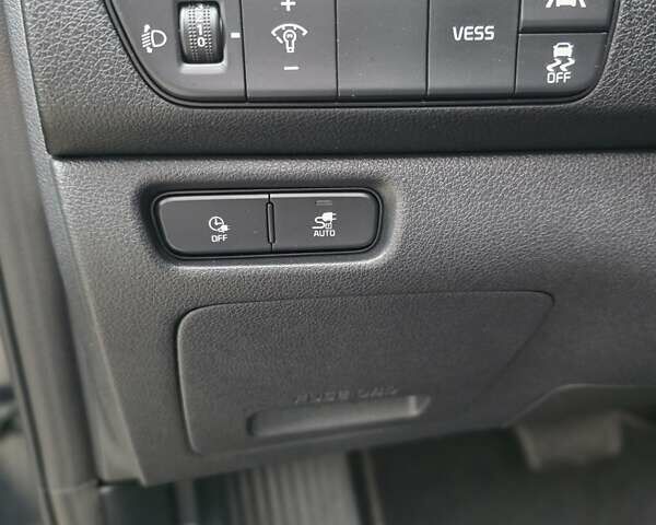 Кіа Niro, об'ємом двигуна 0 л та пробігом 96 тис. км за 19500 $, фото 41 на Automoto.ua