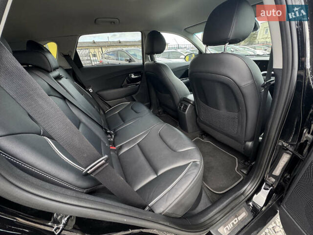 Кіа Niro, об'ємом двигуна 0 л та пробігом 164 тис. км за 18900 $, фото 38 на Automoto.ua