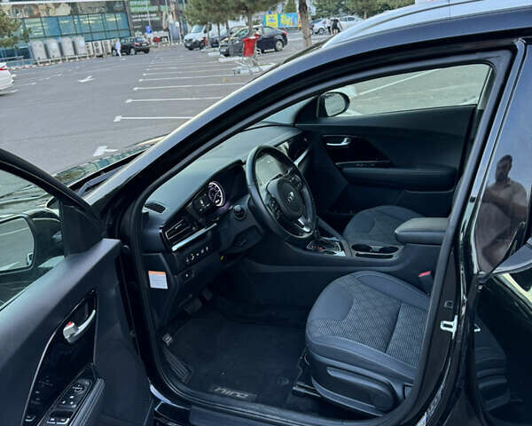 Киа Niro, объемом двигателя 1.58 л и пробегом 78 тыс. км за 20500 $, фото 7 на Automoto.ua