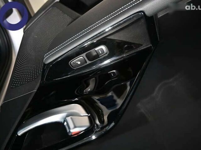 Киа Niro, объемом двигателя 0 л и пробегом 146 тыс. км за 20726 $, фото 4 на Automoto.ua