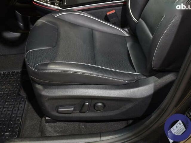 Киа Niro, объемом двигателя 0 л и пробегом 146 тыс. км за 20726 $, фото 6 на Automoto.ua